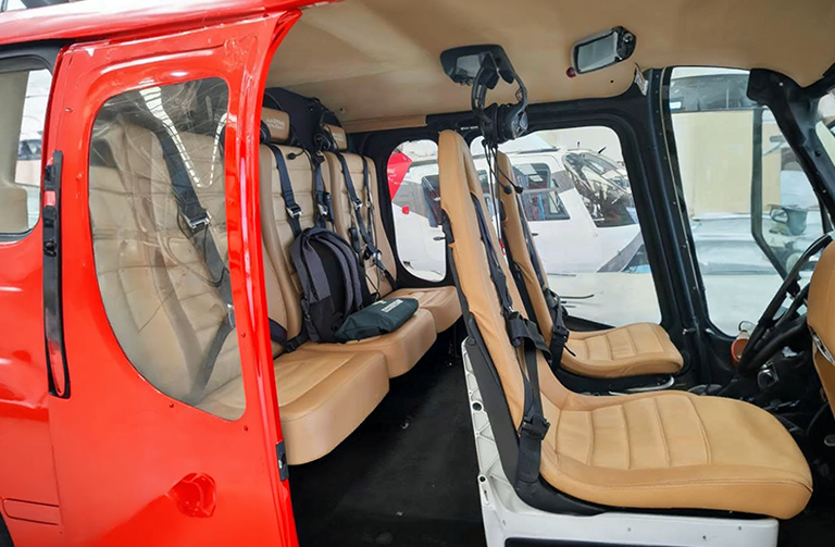 Bell Helicopter Touring 4-5 Pax