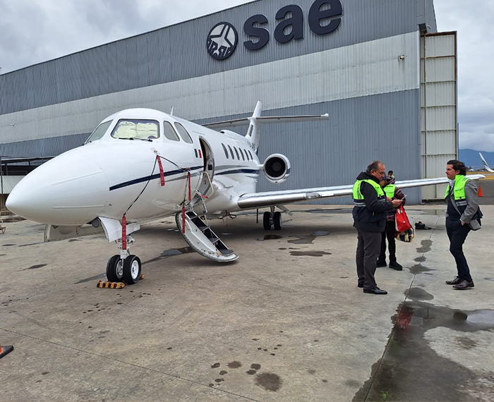 Private Jets Hawker 700 - 800