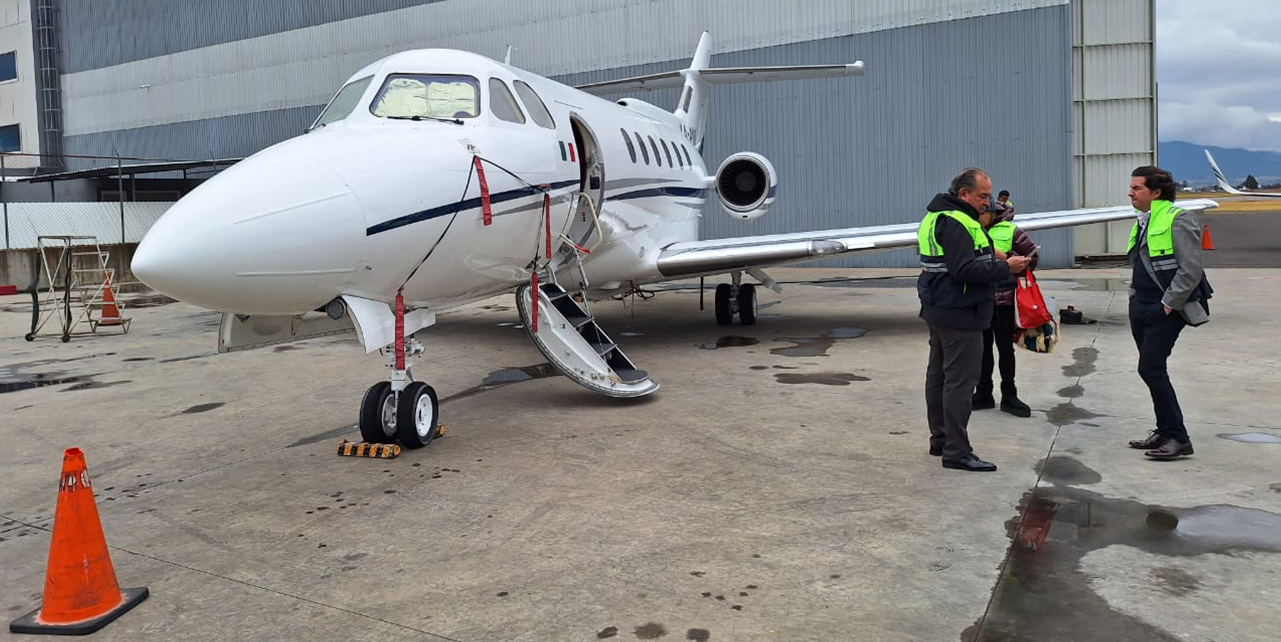 Private Jets Hawker 700 - 800